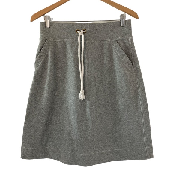 J. Crew Dresses & Skirts - J. Crew small skirt gray pockets casual